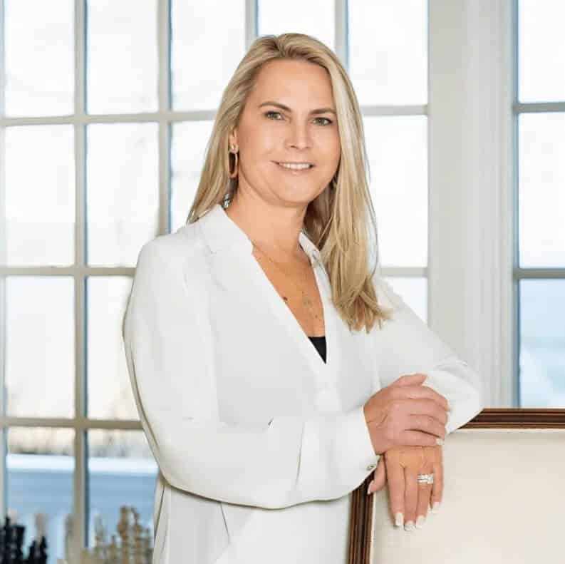 Nancy Jarvis Realtor Hampton, Carle Place NY Real Estate Agent